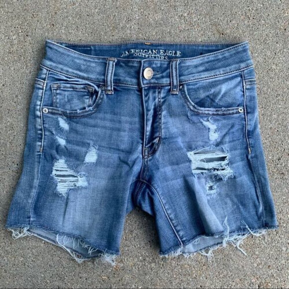 AEO MIDI Jean Shorts Frayed and Distressed Size 6
